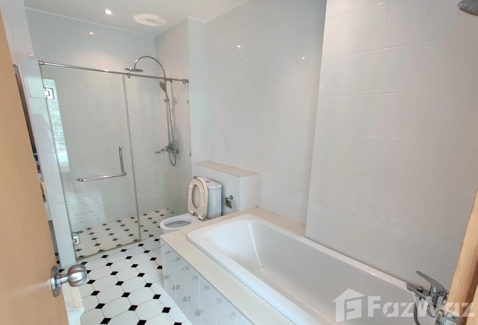 1 Bedroom Condo for sale at Grand Kamala Falls  1384398 - image 3