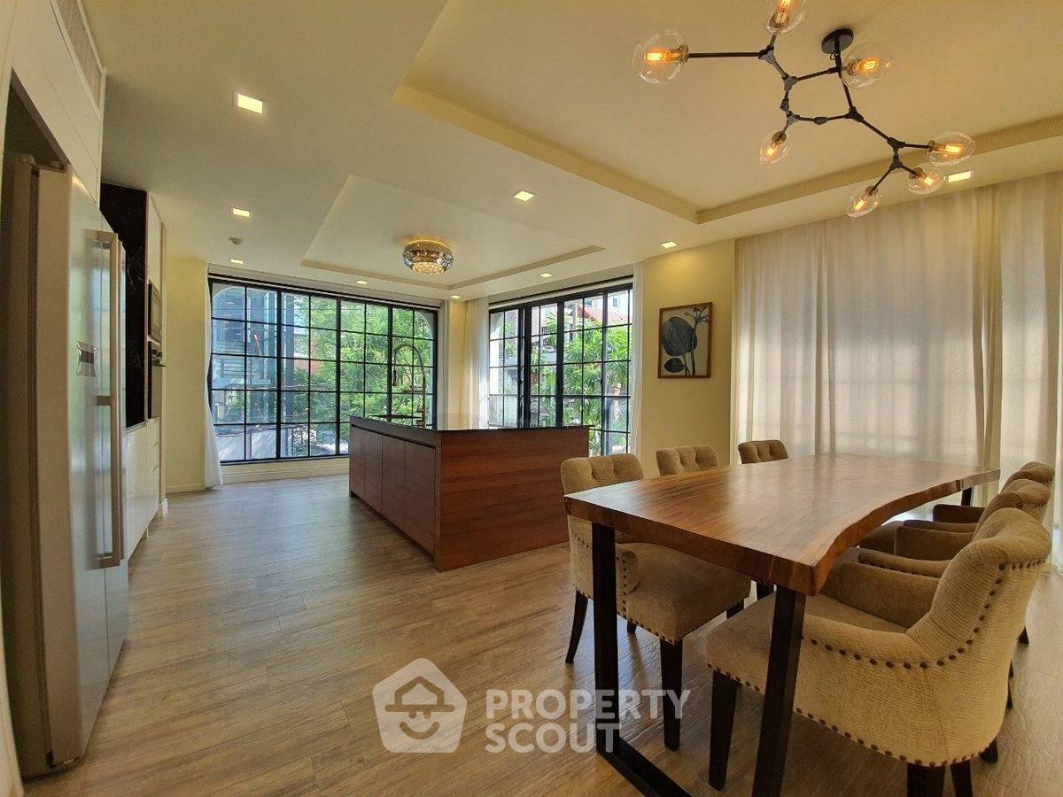 รูป คอนโด 3-ห้องนอน ที่ เพนท์เฮ้าส์ คอนโดมิเนียม 2 ใกล้ BTS เอกมัย (ID 388927) - รูปที่ 9/17