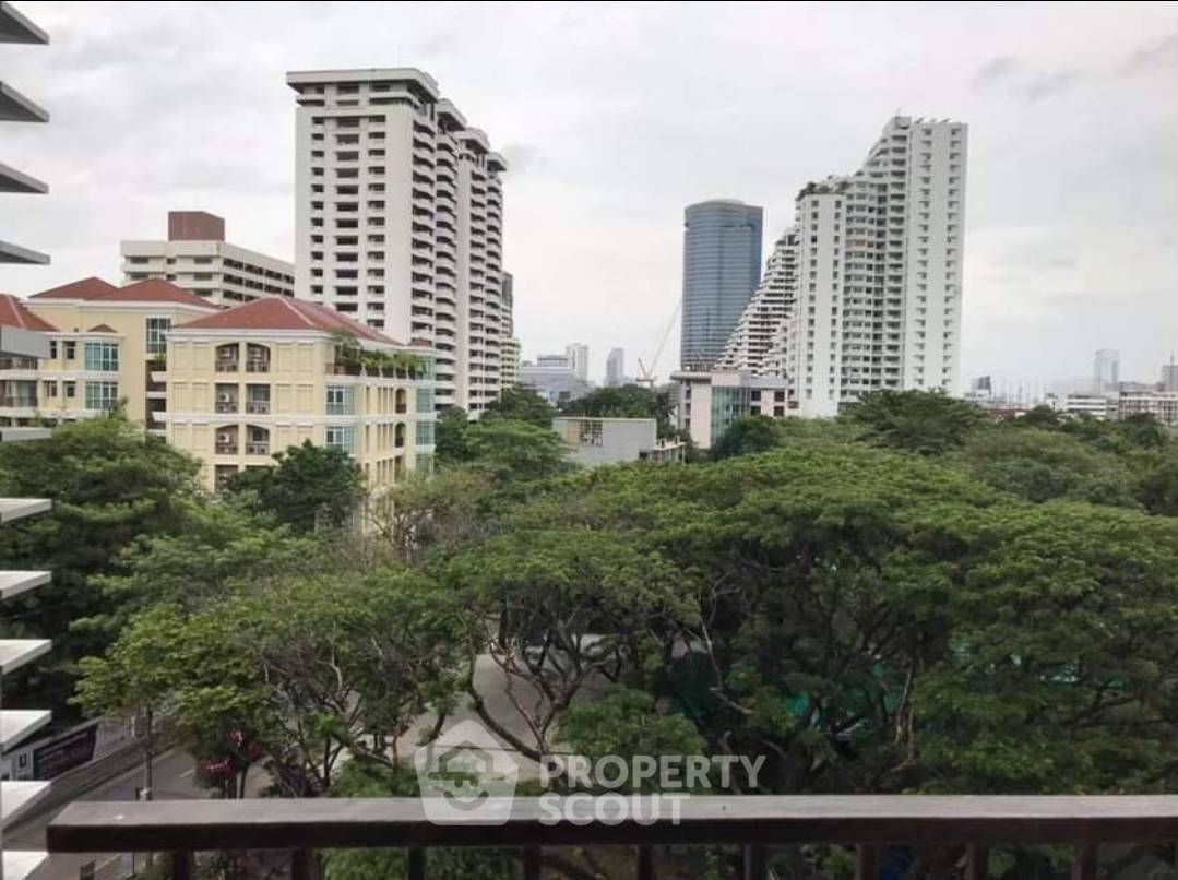 picture 2-BR Condo at Maestro 39 Sukhumvit 39 near BTS Phrom Phong (ID 1411143) - 9/10