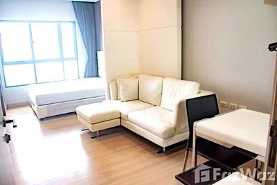 ขายคอนโด : ขาย คอนโด 1 ห้องนอน ในโครงการ เออบาโน่ แอปโซลูท สาทร-ตากสิน 6086730