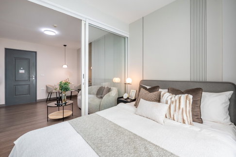 P-47369 Pool View! Luxury 1-Bed at I-Biza Condo Near MRT [16,000] Line Id:@easythaihome/085-592-2897
