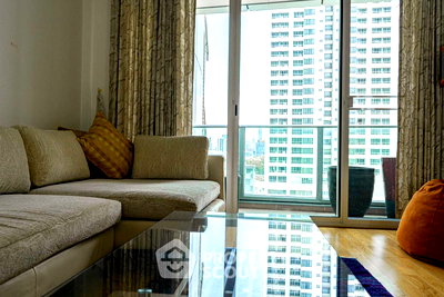 Condos for sale : 2-BR Condo at Millennium Residence @ Sukhumvit Condominium near BTS Asok (ID 2706290)