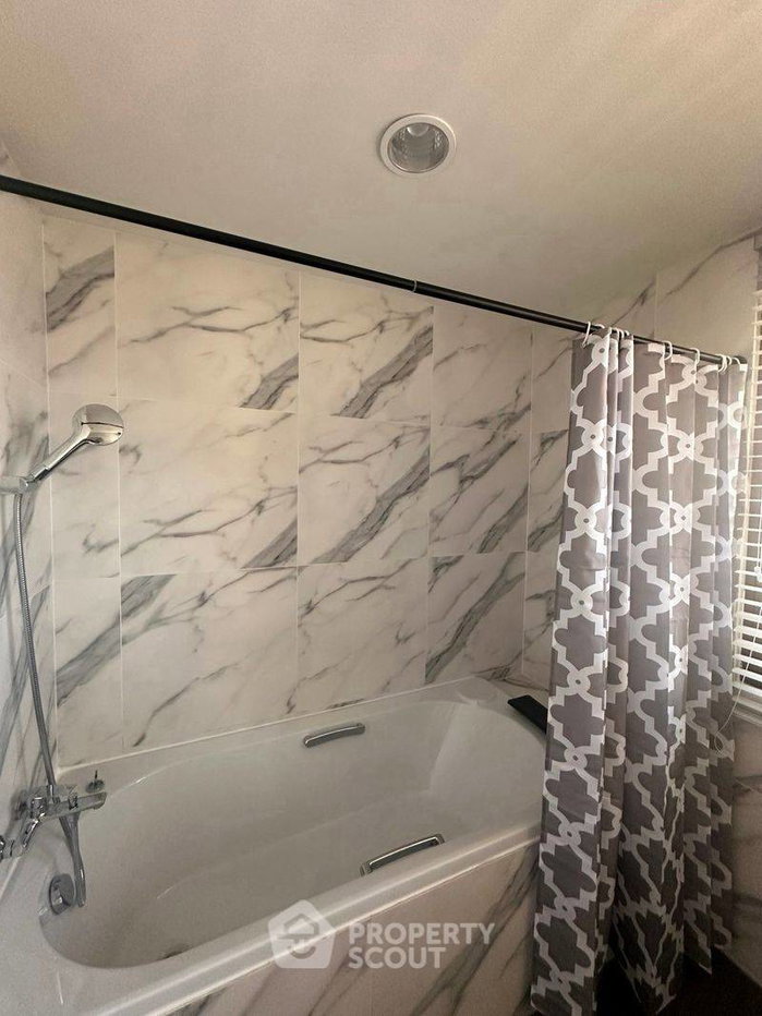 รูป คอนโด 3-ห้องนอน ที่ บ้านสวนเพชร คอนโดมิเนียม ใกล้ BTS พร้อมพงษ์ (ID 2695535) - รูปที่ 9/15