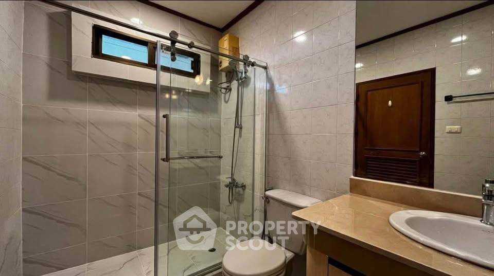 รูป คอนโด 4-ห้องนอน ที่ ทาวเวอร์ พาร์ค ใกล้ ARL มักกะสัน (ID 2707292) - รูปที่ 6/9