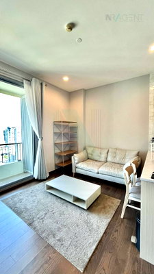 Condos for rent : For Rent Condo Q ASOKE Building 1, Floor 30,1 bed room, Room size 45 sqm