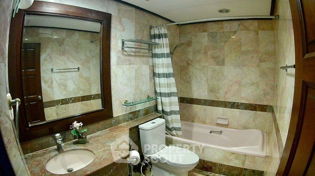 รูป คอนโด 3-ห้องนอน ที่ ริชมอนด์ พาเลส คอนโดมิเนียม ใกล้ BTS พร้อมพงษ์ (ID 1369138) - รูปที่ 15/19