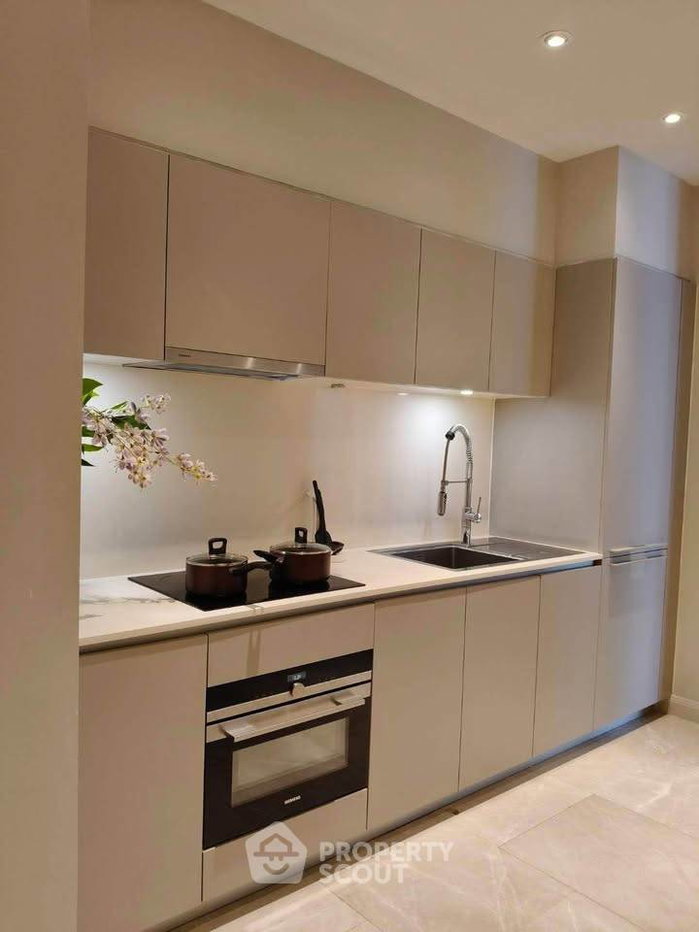 picture 2-BR 102 Sqm At Magnolias Waterfront Residences, BTS Saphan Taksin (ID 2658558) - 5/9