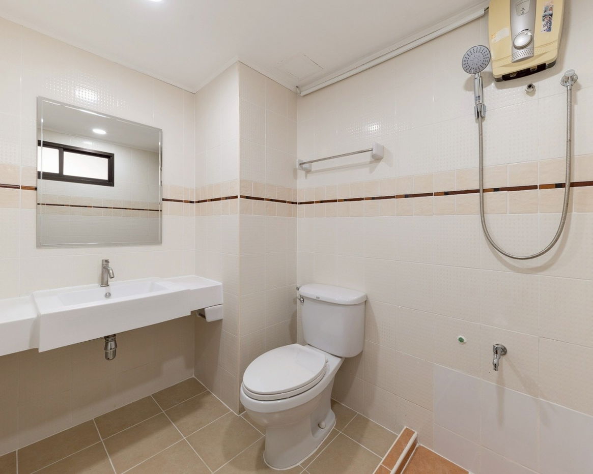 รูป ขายคอนโด ลุมพินี เพลส พหล-สะพานควาย | เฟอร์นิเจอร์ครบ พร้อมเข้าอยู่ | ใกล้ BTS สะพานควาย |สนใจโทร 095-819-5559 - รูปที่ 12/16