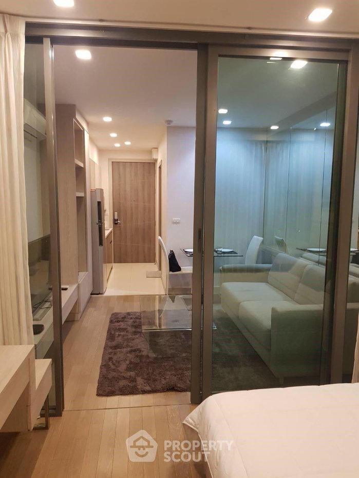 รูป คอนโด 1-ห้องนอน ที่ ทราเพโซ สุขุมวิท 16 ใกล้ MRT ศูนย์การประชุมแห่งชาติสิริกิติ์ (ID 732752) - รูปที่ 4/7