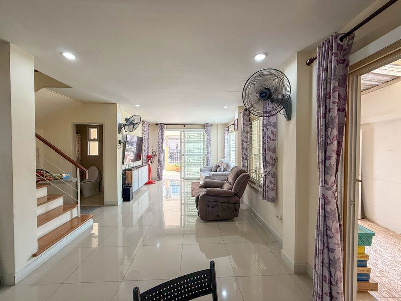 รูป ทาวน์โฮมสวย ราคาคุ้ม ในหมู่บ้านเดอะเซนทรัล 2 ชากค้อ ศรีราชา - รูปที่ 7/20