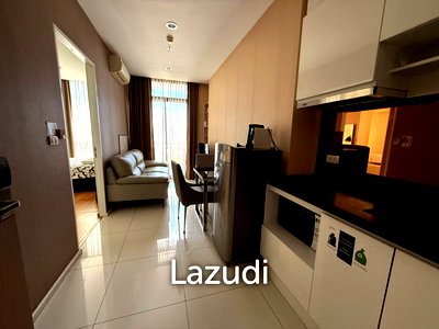 Condos for sale BTS Ekkamai : 30 sqm 1 Bedroom Condo on High Floor at Up Ekamai, Khlong Tan Nuea