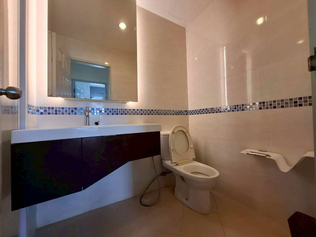 รูป ขาย ไลฟ์ แอทสาทร10 ห้องสวย ชั้นสูง วิวโล่ง เดินทางสะดวก I DS1483 Line : @Dstay - รูปที่ 12/12