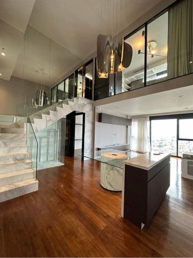ปล่อยเช่า The Lofts Silom. 100,000 /สัญญา 1 ปี