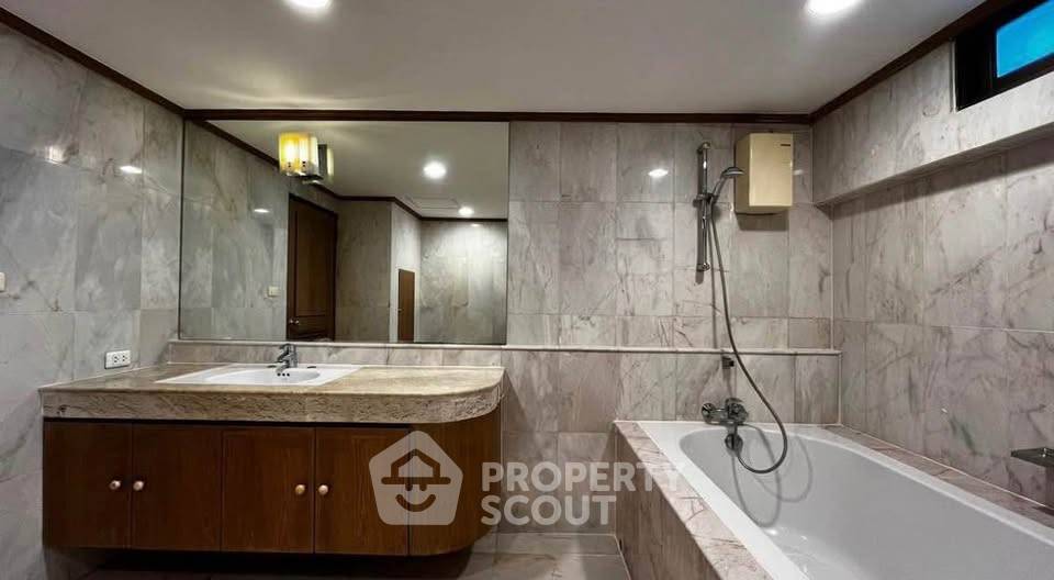 รูป คอนโด 4-ห้องนอน ที่ ทาวเวอร์ พาร์ค ใกล้ ARL มักกะสัน (ID 2707292) - รูปที่ 8/9