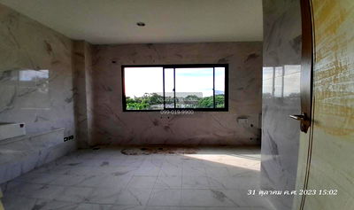 Townhouses for sale Prasert Manukit Road : For Sale Townhouse/Townhome  , Mesto Kaset-Navamin , Khlong Kum , Bung Kum , Bangkok , CX-94676 ✅ Live chat with us ADD LINE @connexproperty ✅