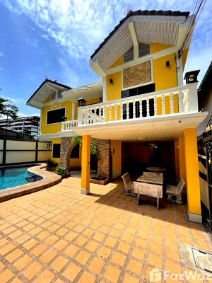 Houses for rent : 4 Bedroom Villa for rent in Bang Lamung, Chon Buri  1679254
