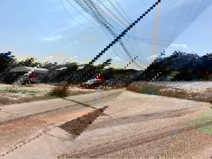 รูป ขายที่ดินสวย ใกล้สี่แยกบายพาส อำเภอเมืองสกลนคร - รูปที่ 2/6