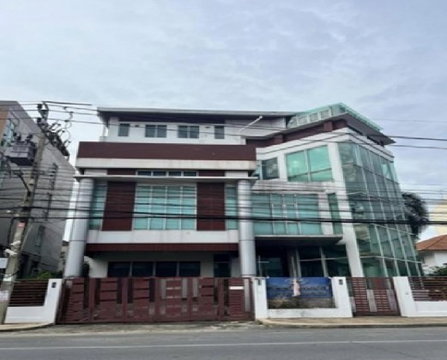  ให้เช่าอาคาร / Home Office 4 ชั้น ในหมู่บ้าน บางใหญ่ซิตี้ ใกล้ตลาดบางใหญ่ ถนนกาญจนาภิเษก  / แอร์ 20 เครื่อง / มีเฟอร์นิเจอร์สำนักงาน 