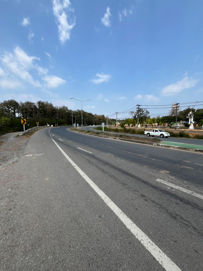 รูป ที่ดินแปลงใหญ่ รวม 14 ไร่ ศักยภาพสูง ทำเลตรงข้าม ท่าอากาศยานน่านนคร - รูปที่ 5/10