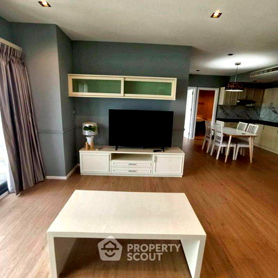 Condos for sale Sukumvit 36 : 3-BR Condo at Noble Remix near BTS Thong Lor (ID 2706273)