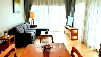 Condos for sale BTS Victory Monument : 2-BR Condo at Noble Revent near BTS Phaya Thai (ID 2565933)