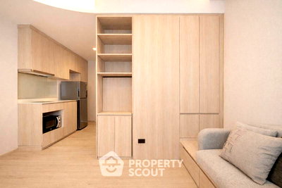 Condos for rent : 1-BR Condo at Reference Sathorn-Wongwianyai near BTS Wongwian Yai (ID 2710001)