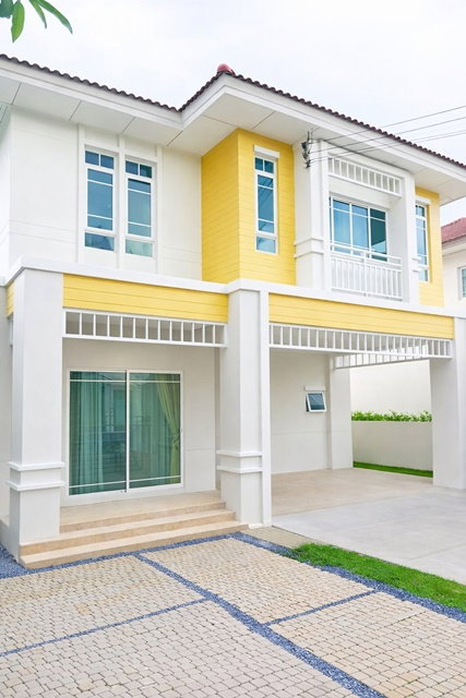 รูป รร.สาธิตพัฒนา ให้เช่าบ้านเดี่ยว 2ชั้น 72ตรว. ซาฟารี ปัญญา เฟอร์ครบทั้ง 3นอน 4แอร์ 3น้ำ ห้องนั่งเล่น ห้องครัว หทัยราษฎร์ 39 - รูปที่ 1/8