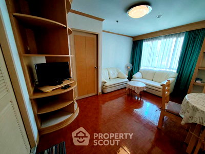 เช่าคอนโด BTS เซนต์หลุยส์ : คอนโด 1-ห้องนอน ที่ สีลม สวีท คอนโดมิเนียม ใกล้ BTS เซนต์หลุยส์ (ID 2702816)