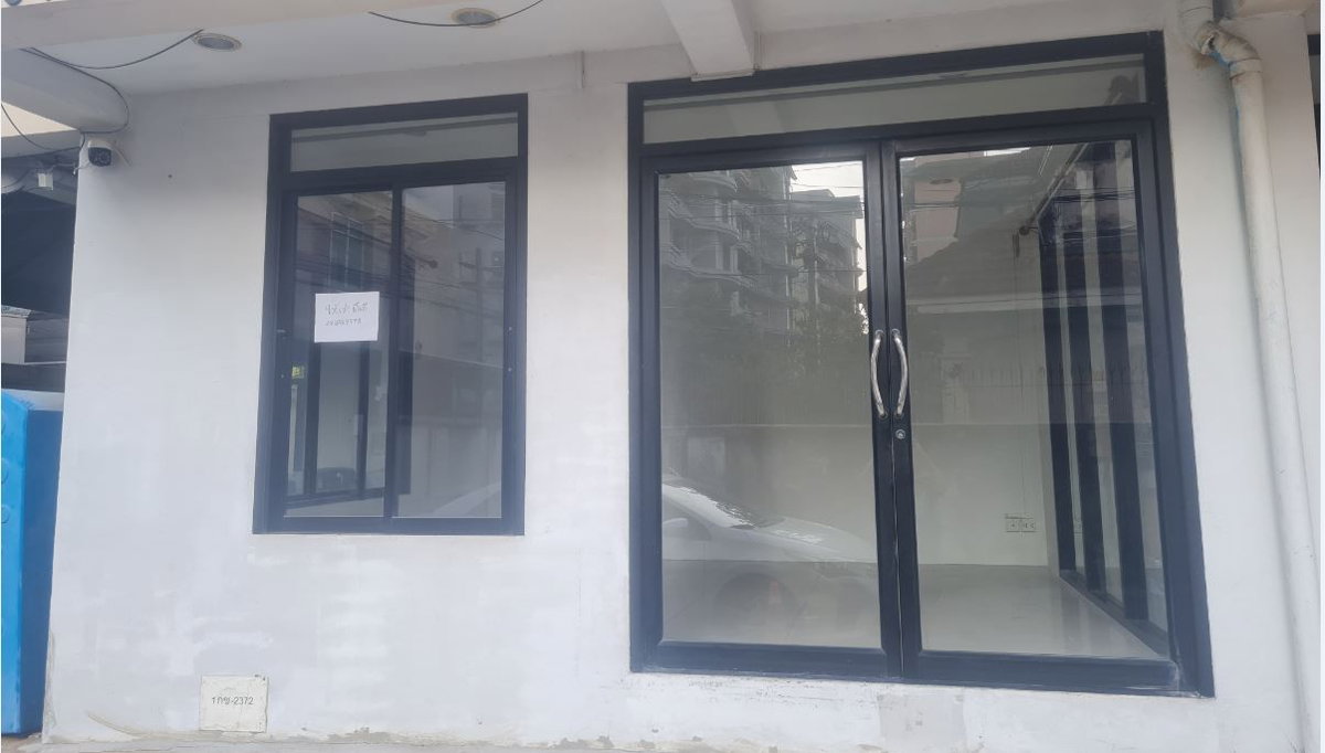 picture Commercial Retail Space 25sqm for rent in Ratchada - 3/5
