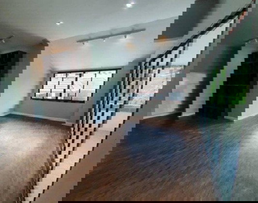 รูป ให้เช่าHome Office 4.5 ชั้น ทาวน์อินทาวน์ ถนนศรีวรา / หลังใหญ่ 122 ตารางวา จอดรถ 7 คัน  เหมาะเป็นสำนักงาน จดบริษัทได้ - รูปที่ 5/12