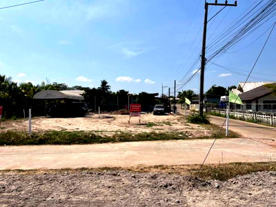 ที่ดิน เมืองสกลนคร สกลนคร : ขายที่ดินสวย ใกล้สี่แยกบายพาส อำเภอเมืองสกลนคร