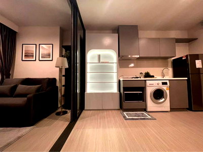 คอนโดให้เช่า : 35 ตรม. ใกล้ MRT Rama9 แต่งครบ ส่วนกลางแน่น @Life Asoke Hype