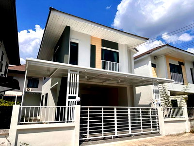 บ้านแฝด ชลบุรี :  เปิดขาย!!! บ้านมือ 1  The perfect hill เหมือง 