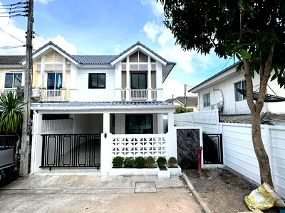 ทาวน์โฮม วิทยาลัยเทคนิคภูเก็ต : 🔥 ทาวน์เฮาส์หลังริม รีโนเวทใหม่ทั้งหลัง โซนสามกอง รัษฎา ราคา 3.89 ล้าน