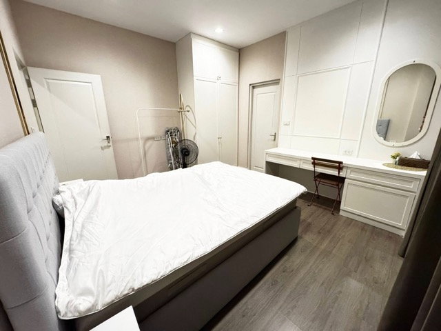 รูป ปรับลดราคา !!! MHR29 ให้เช่าบ้านเดี่ยวหรู บางกอก บูเลอวาร์ด พระราม 9 – บ้านทิศเหนือ เย็นสบาย รับสัตว์เลี้ยง - รูปที่ 4/12