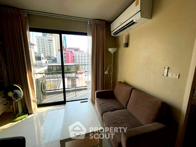 Condos for rent BTS Nana : 1-BR Condo at Le Cote Sukhumvit 14 near BTS Asok (ID 2022524)