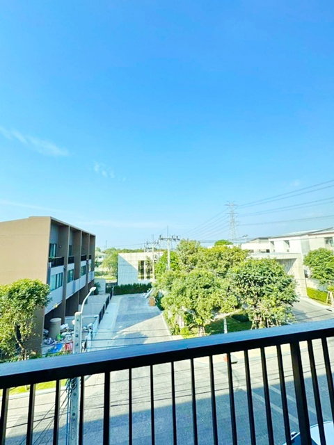 รูป พระราม9-กรุงเทพกรีฑา รร.นานาชาติ ไบรท์ตัน กรุงเทพฯ 900 ม.ทาวน์โฮม 3 ชั้น 3 นอน 3 น้ำ บ้านกลางเมือง ARL บ้านทับช้าง 3.5 กม. - รูปที่ 1/7