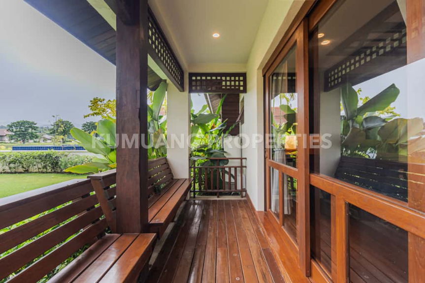 picture Luxury house with swimming pool, 360-degree view, - 61/80