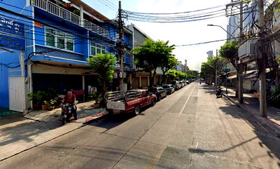 ที่ดิน ถนนสาทรเหนือ : ขายที่ดินพร้อมสิ่งปลูกสร้างติดถนนเจริญรัถ ใกล้ไอคอน สยาม