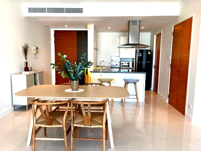 คอนโดให้เช่า : Fullerton | 2 Bedroom Pet Friendly Condo For Rent in Ekkamai - BR15535CD