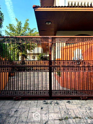 Houses for rent BTS Bang Na : 2-BR House near BTS Bang Na (ID 2053446)