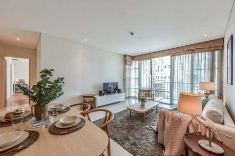รูปภาพ เช่าด่วน ! เลี้ยงสัตว์ได้ ! Fullerton Sukhumvit, 2 นอน, 2 น้ำ, วิวเมือง, ชั้นสูง 16+, ทำเลดี, ห้องทิศเหนือ !!🔥Code C20230700153 แต่งครบ