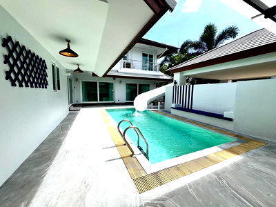 บ้านเดี่ยว ตลาดโรงโป๊ะ : Pool Villa 3 Bedroom for Sale near Sukhumvit North Pattaya