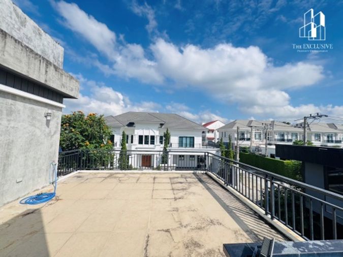 ขายบ้านเดี่ยว 5 ห้องนอน 650 ตร.ม. 152 ตร.ว. ดิ เอ็กซ์คลูซีฟ ปิ่นเกล้า-สาย 3