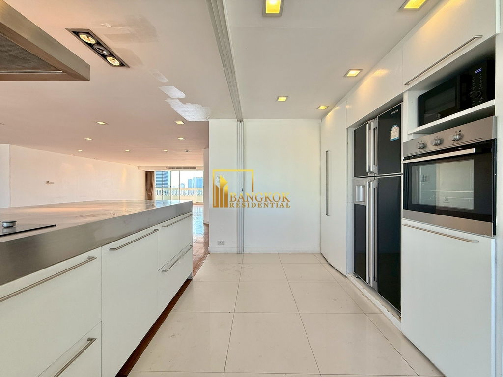 picture Expansive 4 Bedroom Apartment For Rent in Asoke Area - BR21136AP - 13/53