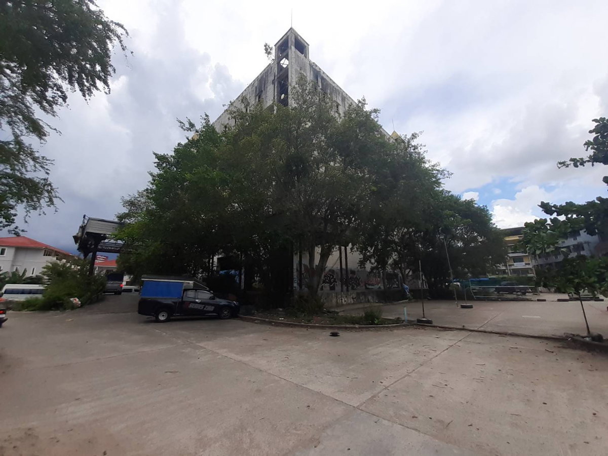 รูป ขายที่ดิน 6 ไร่ พัทยาใต้ ซอย 2 หรือสุขุมวิท 46/3 เหมาะทำคอนโด โรงแรม 8 ชั้น ตรว.ละ 80,000 บาท - รูปที่ 6/7