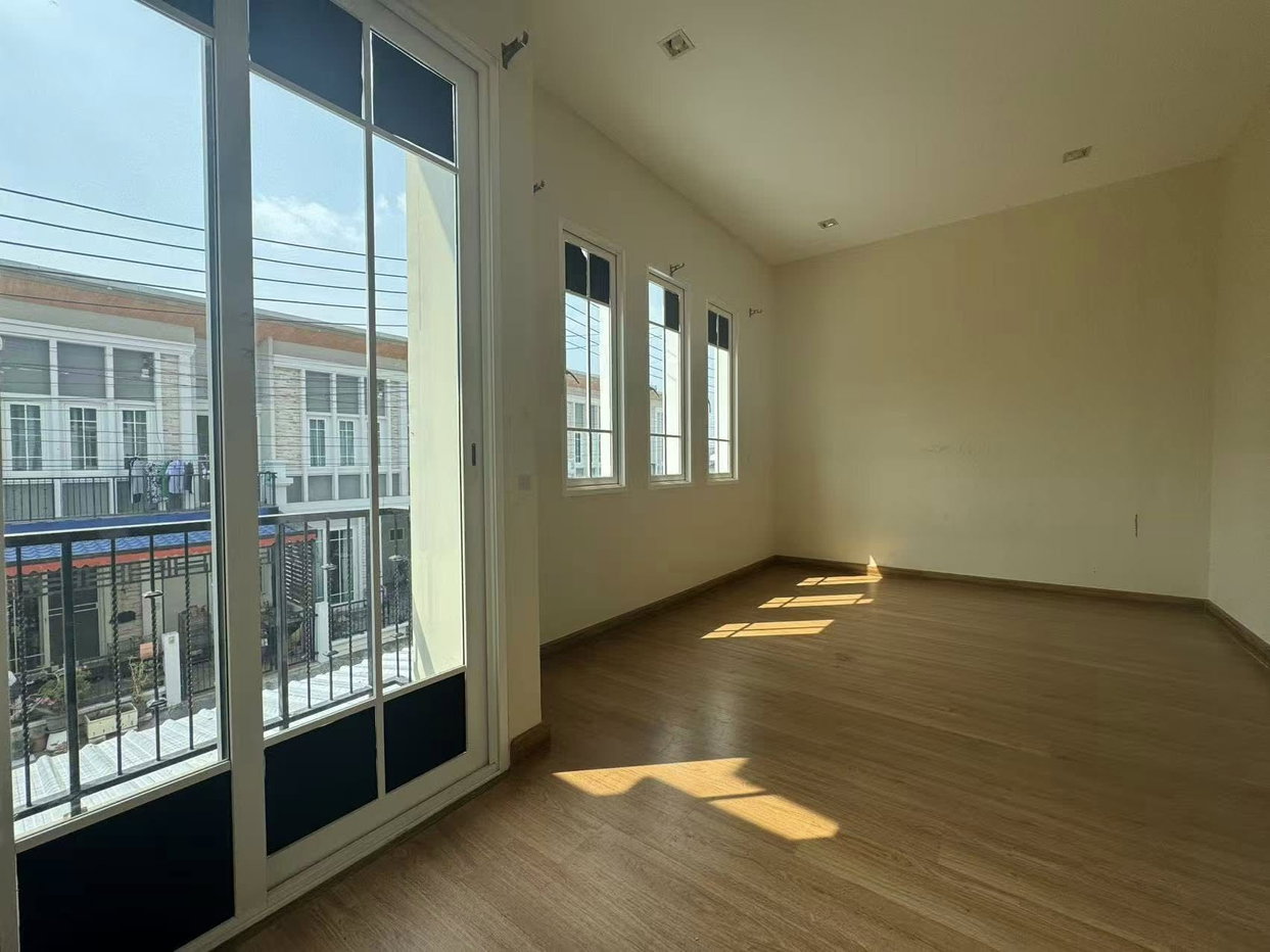 รูป Townhouse 4 Bedroom for Sale in East Pattaya - รูปที่ 6/10