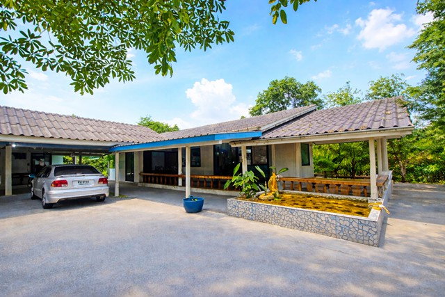 รูป โรบินสัน ฉะเชิงเทรา ตลาดโสธร 1.2 กม. ติดไทวัสดุ ฉะเชิงเทรา 600ม. บ้านเดี่ยว 2 หลัง 3นอน 3น้ำ 299 ตร.ว. 6 คัน ถ.ฉะเชิงเทรา-บางปะกง - รูปที่ 5/8