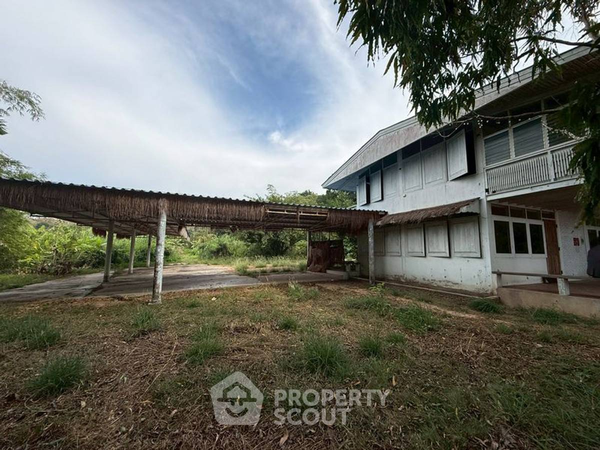 รูป ที่ดินสำหรับปล่อยขาย 11,864 ตารางเมตร แถว ใน บางพระ (ID 2711051) - รูปที่ 6/18