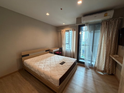 Best Price 🔥 For Rent: Life One Wireless, beautiful unit, high floor, city view, fully furnished, ready to move in | Code DS2206 Line : @Dstay